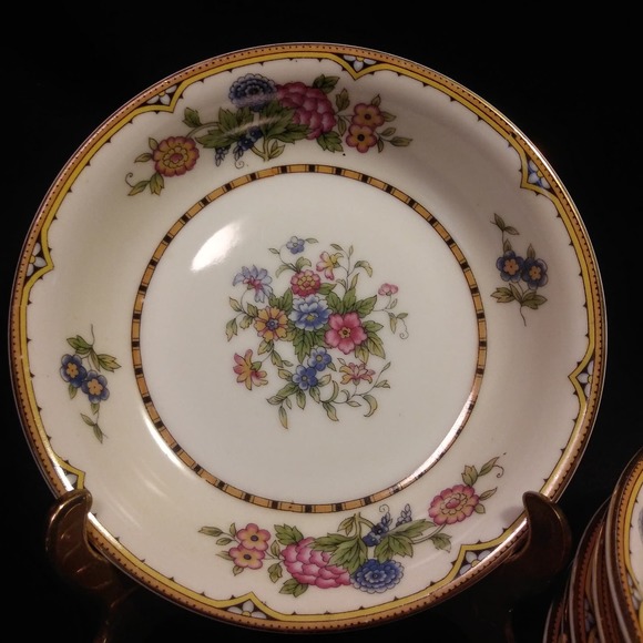 7 Vintage Noritake Dessert Bowls in Elysian 10in Gold Trim - Picture 8 of 16